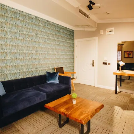 Aparthotel Double Bond 5*