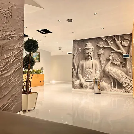 Aparthotel Double Bond